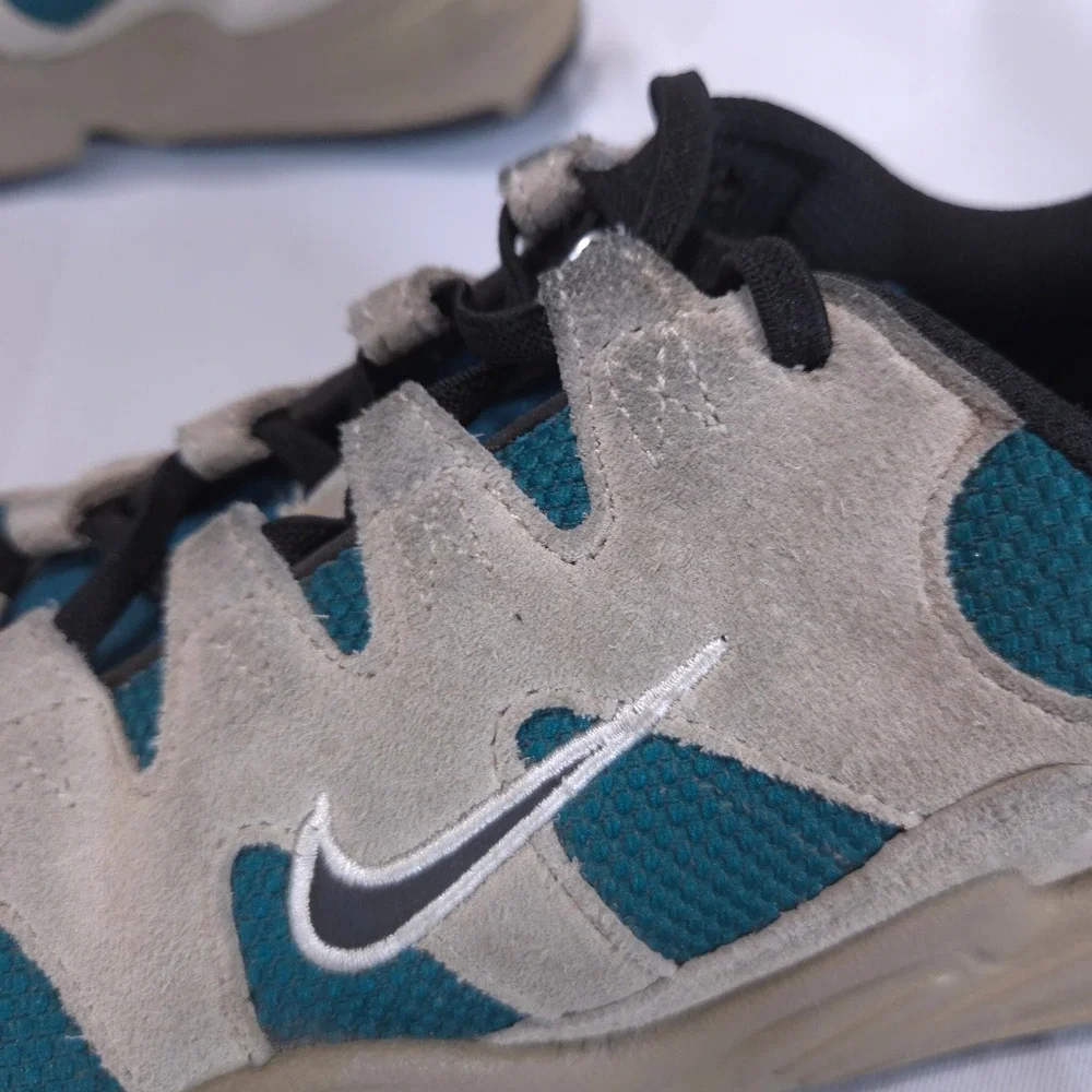 Nike Tech Hera Light Orewood Geode Teal Sneakers 9 Chunky Retro Shoes FJ9532-110